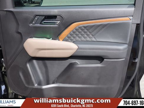 New 2026 GMC Canyon Denali w/ LPO, Denali Black Edition AWD/4WD image 25
