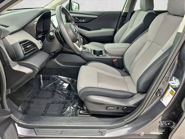 Used 2025 Subaru Outback Premium AWD/4WD image 17