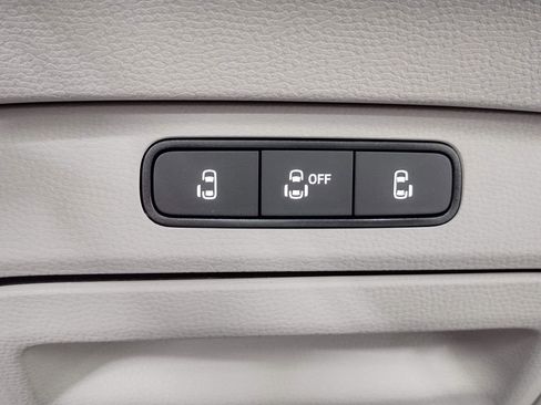 New 2025 Volkswagen ID. Buzz 1st Edition image 27