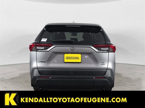 Used 2022 Toyota RAV4 LE image 4