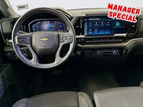 Used 2025 Chevrolet Silverado 1500 LT AWD/4WD image 24