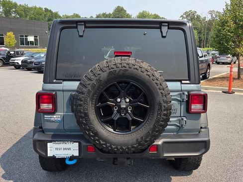 Used 2024 Jeep Wrangler Unlimited AWD/4WD image 7