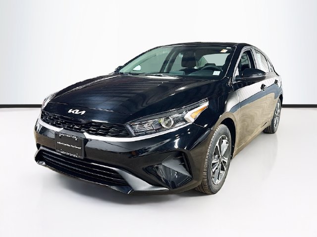 Certified 2023 Kia Forte LXS w/ LXS Technology Package FWD image 3