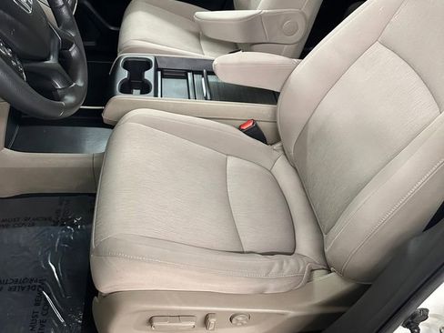 Used 2018 Honda Odyssey EX image 13