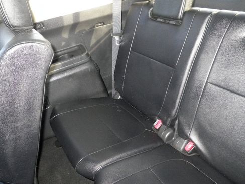 Used 2017 Mitsubishi Outlander SEL image 27