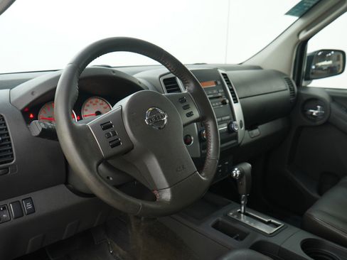 Used 2011 Nissan Xterra PRO-4X w/ Pro-4x Leather Pkg image 23