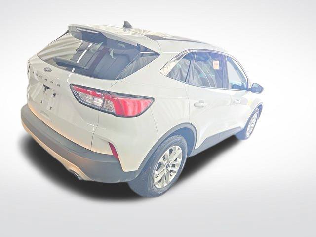 Used 2022 Ford Escape SE FWD image 2