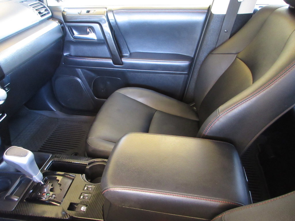 Used 2024 Toyota 4Runner TRD Off-Road Premium w/ Moonroof Package AWD/4WD image 25