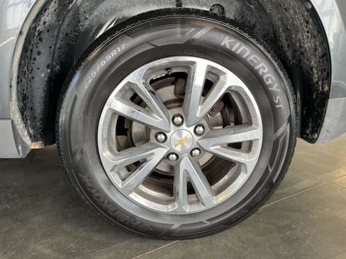 Used 2017 Chevrolet Equinox LT w/ Convenience Package image 9