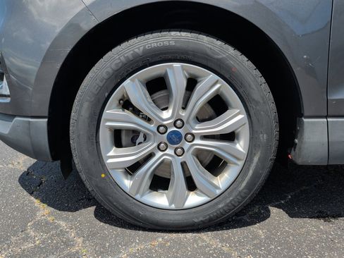 Used 2020 Ford Edge Titanium AWD/4WD image 31