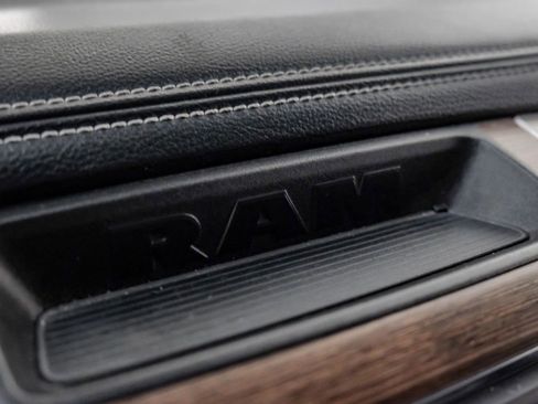 Used 2013 RAM 2500 Laramie w/ Convenience Group image 30