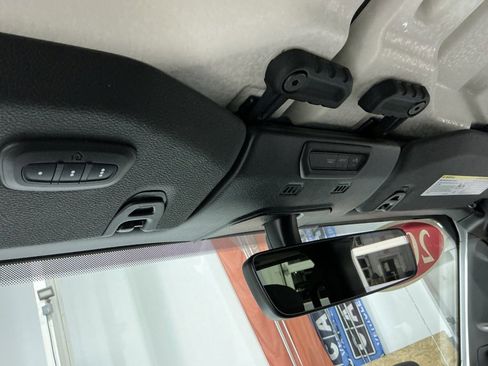 Used 2020 Jeep Gladiator Sport w/ Quick Order Package 24S image 18