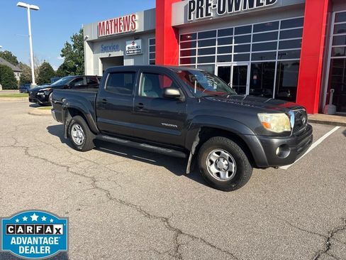 Used 2011 Toyota Tacoma PreRunner w/ SR5 Pkg #2 RWD image 1