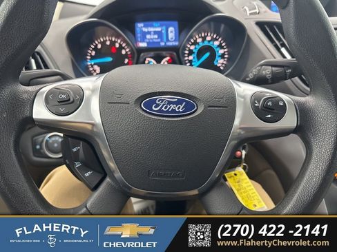 Used 2015 Ford Escape SE image 23