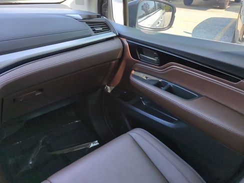 Used 2025 Honda Odyssey Touring image 17