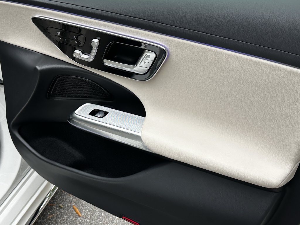 Certified 2025 Mercedes-Benz E 450 4MATIC Sedan w/ Winter Package image 16