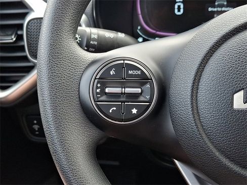 Used 2025 Kia Soul LX w/ LX Technology Package image 20