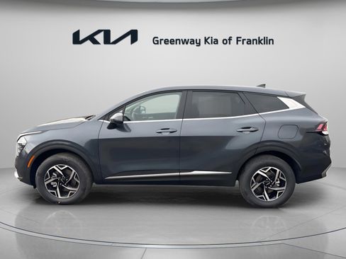 New 2025 Kia Sportage LX image 4