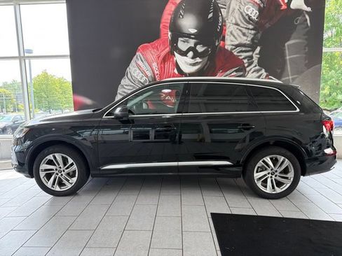 Used 2023 Audi Q7 3.0T Premium AWD/4WD image 2