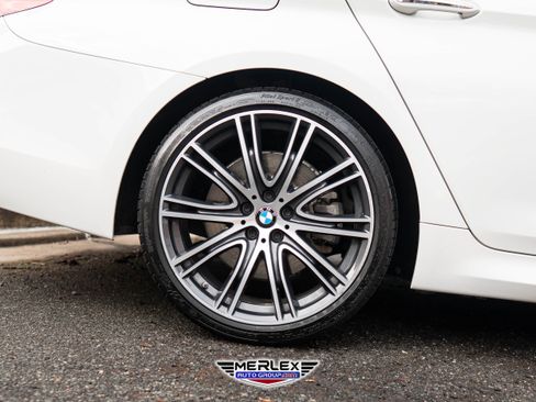 Used 2018 BMW 540i w/ M Sport Package image 11