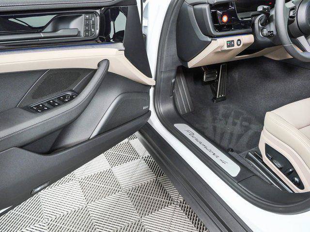 New 2026 Porsche Panamera image 8