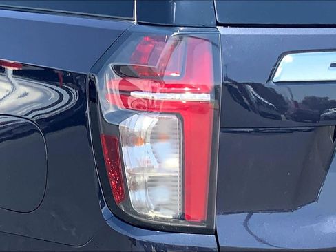 Used 2023 Chevrolet Tahoe Premier AWD/4WD image 29