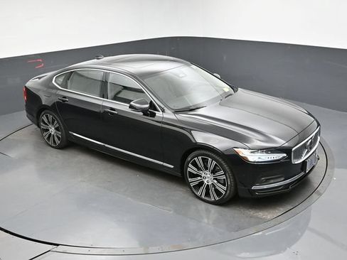 Used 2023 Volvo S90 B6 Ultimate w/ Lounge Package AWD/4WD image 18