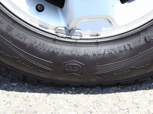 Used 2012 Ford F350 XLT w/ XLT Interior Pkg image 41