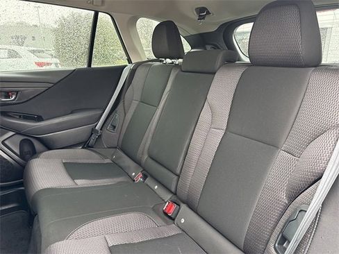 Used 2025 Subaru Outback Premium image 10