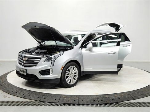 Used 2018 Cadillac XT5 Premium Luxury image 11