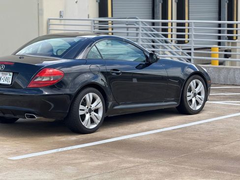 Used 2009 Mercedes-Benz SLK 350 image 9