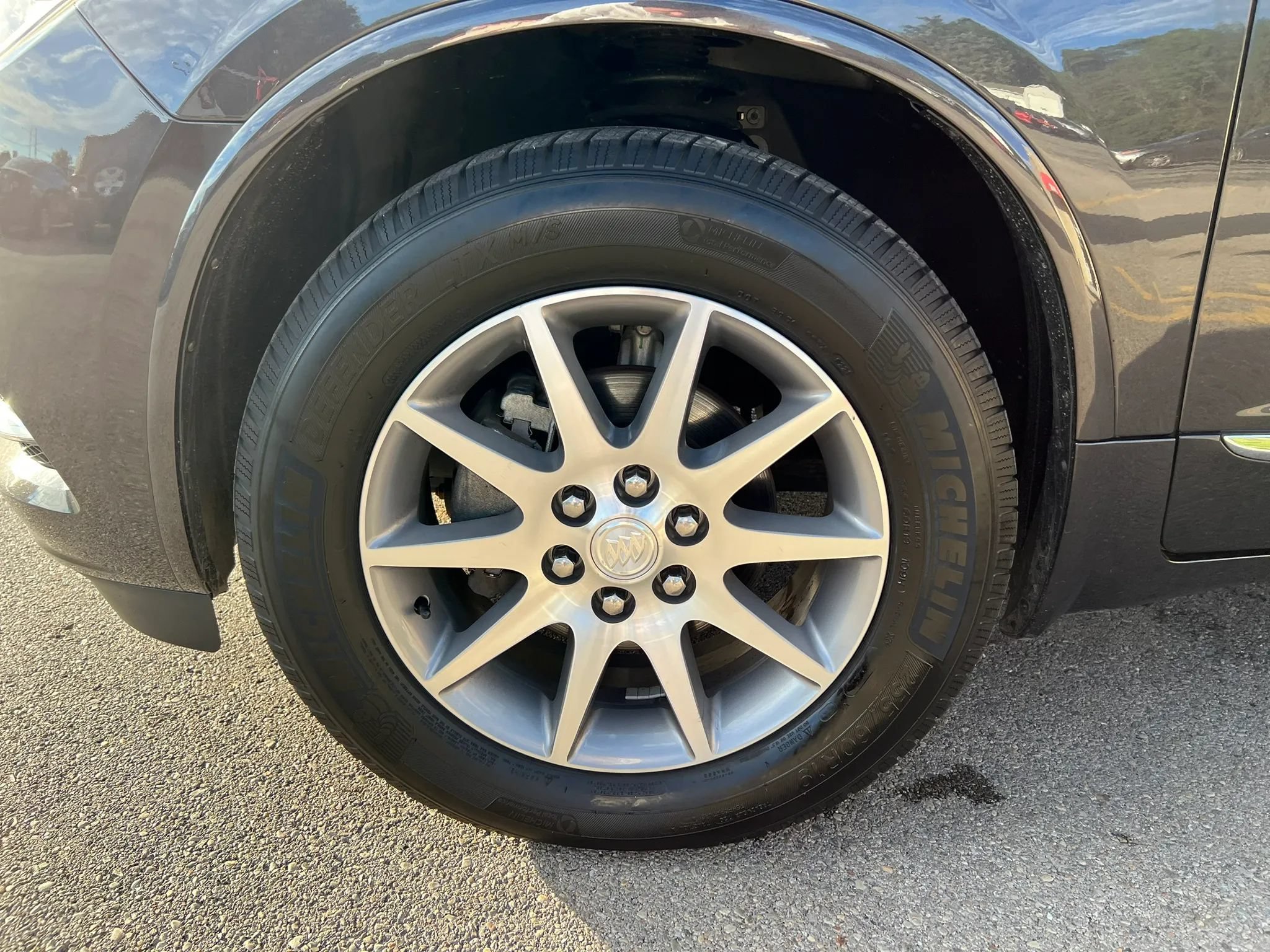 Used 2016 Buick Enclave Convenience w/ Trailering Package FWD image 9
