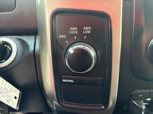 Used 2014 RAM 2500 SLT image 26