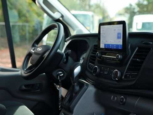 Used 2023 Ford Transit 350 XLT image 16