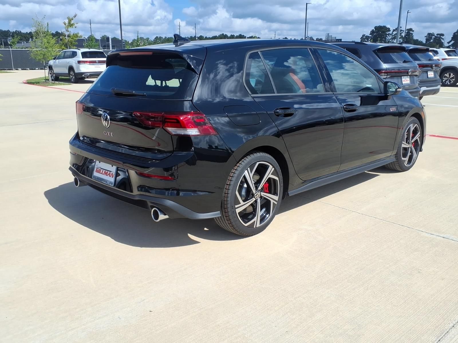 New 2026 Volkswagen GTI SE FWD image 6