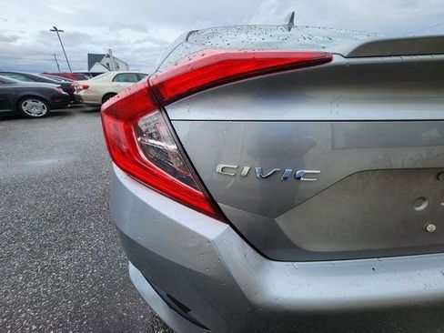 Used 2017 Honda Civic Touring image 22