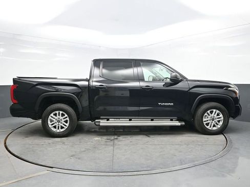 Used 2022 Toyota Tundra SR5 AWD/4WD image 8
