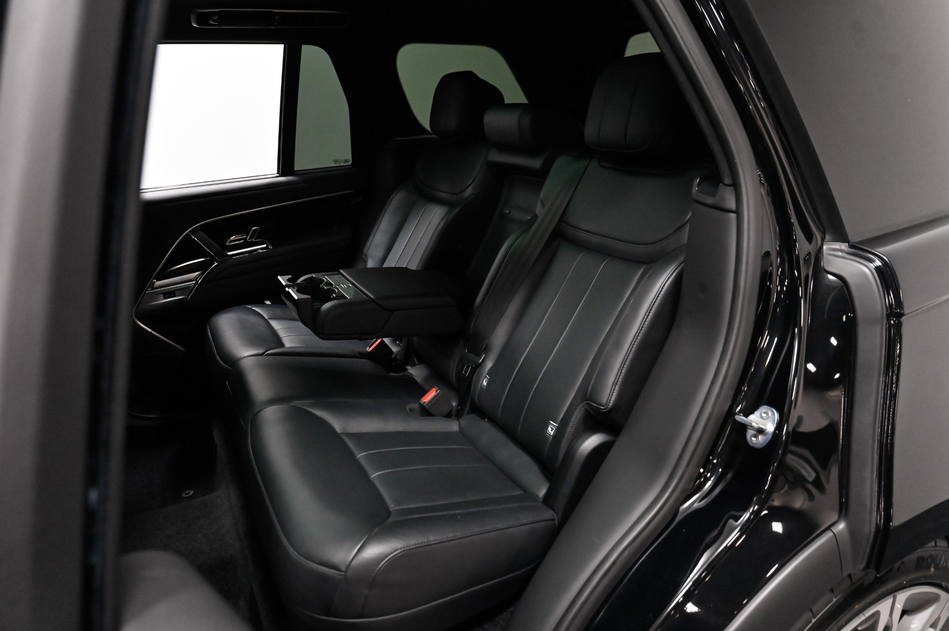 Used 2023 Land Rover Range Rover SE AWD/4WD image 44