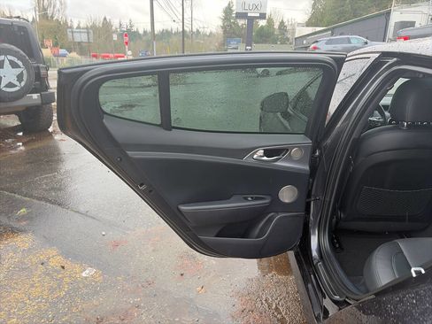 Used 2019 Kia Stinger GT1 w/ Paint Protection Package image 23