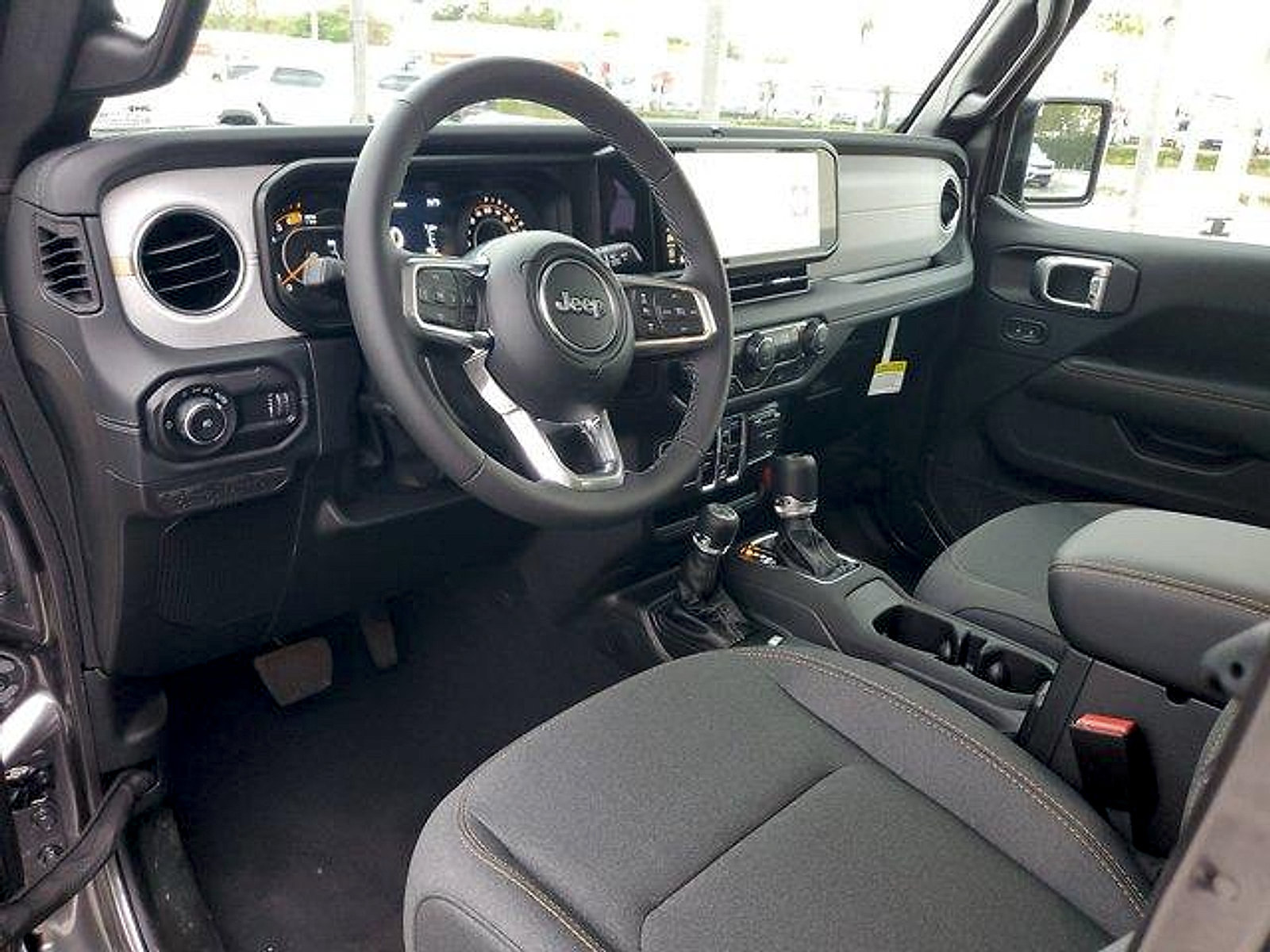 New 2026 Jeep Wrangler Unlimited Sahara w/ Technology Group AWD/4WD image 8