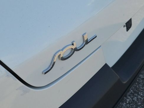 Used 2020 Kia Soul LX FWD image 6