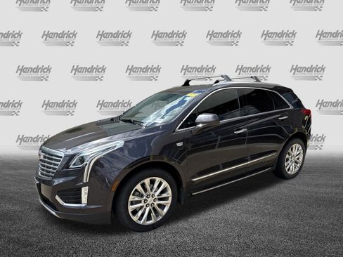 Used 2017 Cadillac XT5 Platinum w/ Driver Assist Package AWD/4WD image 5