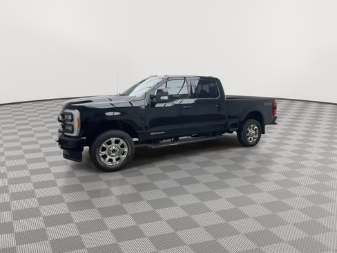 Used 2023 Ford F250 Lariat w/ Lariat Ultimate Package image 39