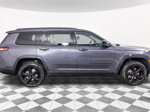 New 2025 Jeep Grand Cherokee L Altitude image 6