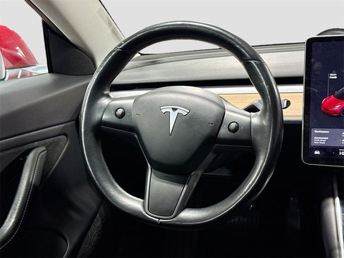 Used 2018 Tesla Model 3 Long Range image 15