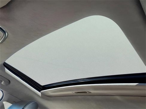 Used 2017 Genesis G90 5.0 Ultimate image 16