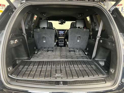 Used 2024 Jeep Grand Cherokee L Limited RWD image 24