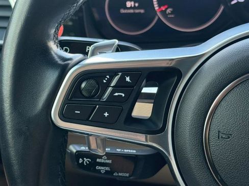 Used 2019 Porsche Cayenne AWD/4WD image 16