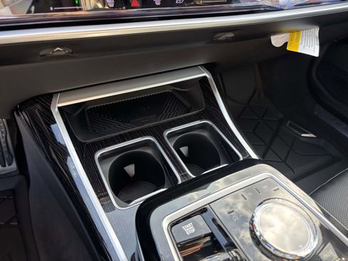 New 2026 BMW 740i xDrive image 24