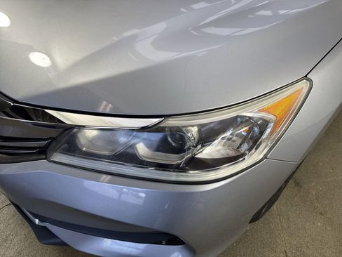 Used 2016 Honda Accord LX image 26